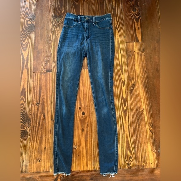 ABERCROMBIE + FITCH Women’s High Rise Jean Legging SUPER SOFT and Stretchy! - Picture 4 of 10